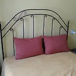 بيت للعطل Castle Sea View