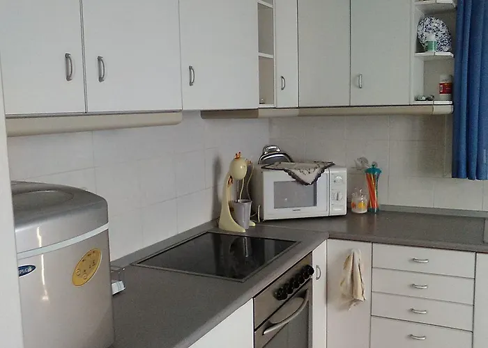 Semesterbostad Castle Sea View