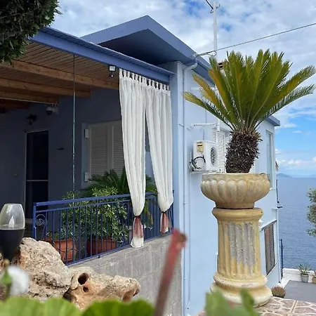 Holiday home Castle Sea View