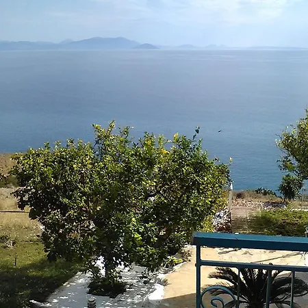 Castle Sea View Feriehus Parálion Ástros
