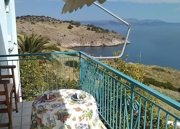 Casa de Férias Castle Sea View Parálion Ástros