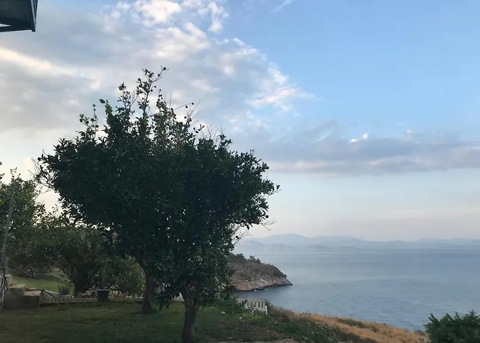 بيت للعطل Castle Sea View